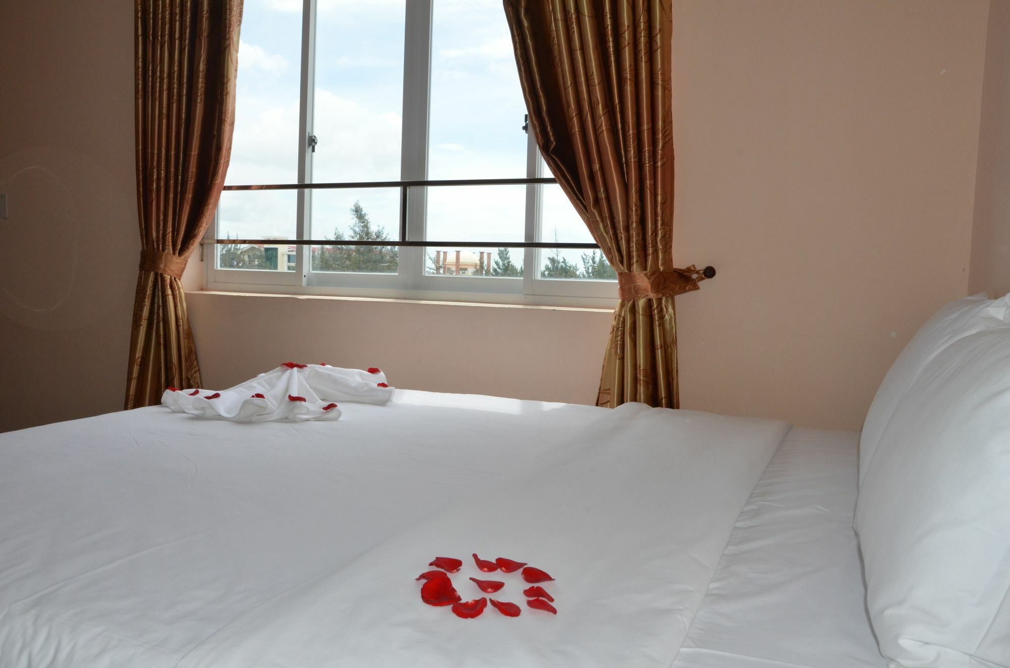 Ngoc Han Hotel By The Moment Vung Tau Exteriör bild